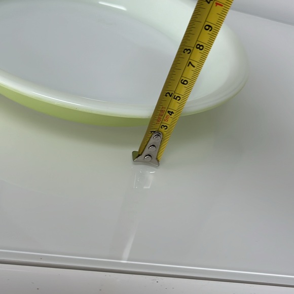 Pyrex Yellow Round 9” Ovenware Vintage Baking Dish - Picture 10 of 10